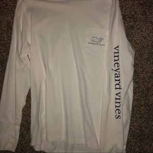 Vineyard Vines long sleeve t!